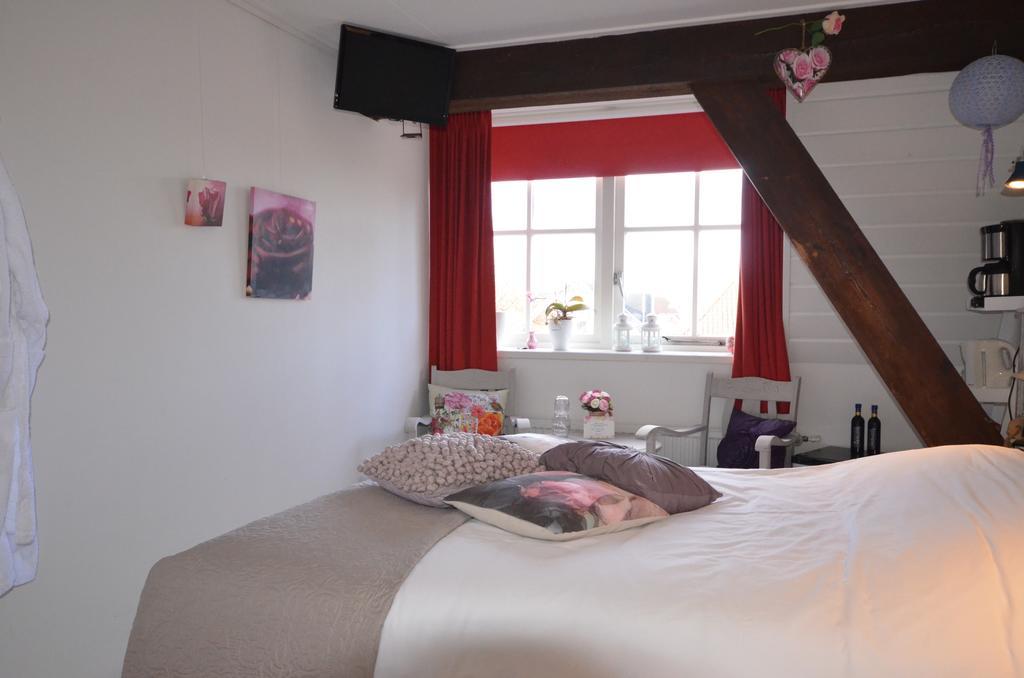 Bloemenhoeve Bed and Breakfast Birdaard Exterior foto