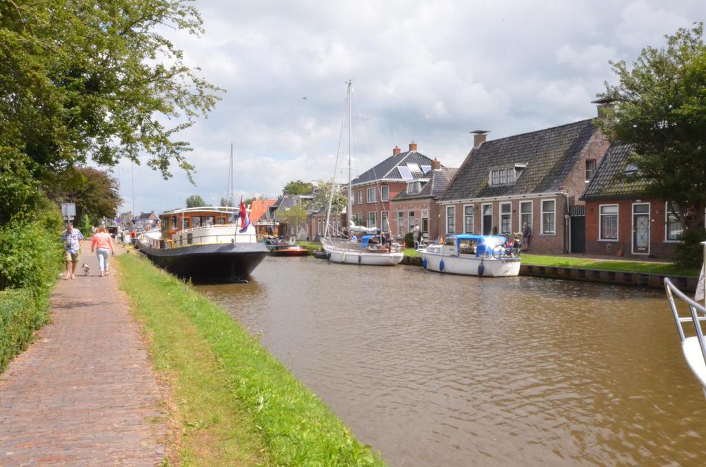 Bloemenhoeve Bed and Breakfast Birdaard Exterior foto